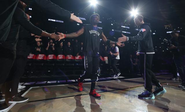 Kaiyun Sports-开云体育-欧文主场首秀22投6中，只因布鲁克林的观众太热情？