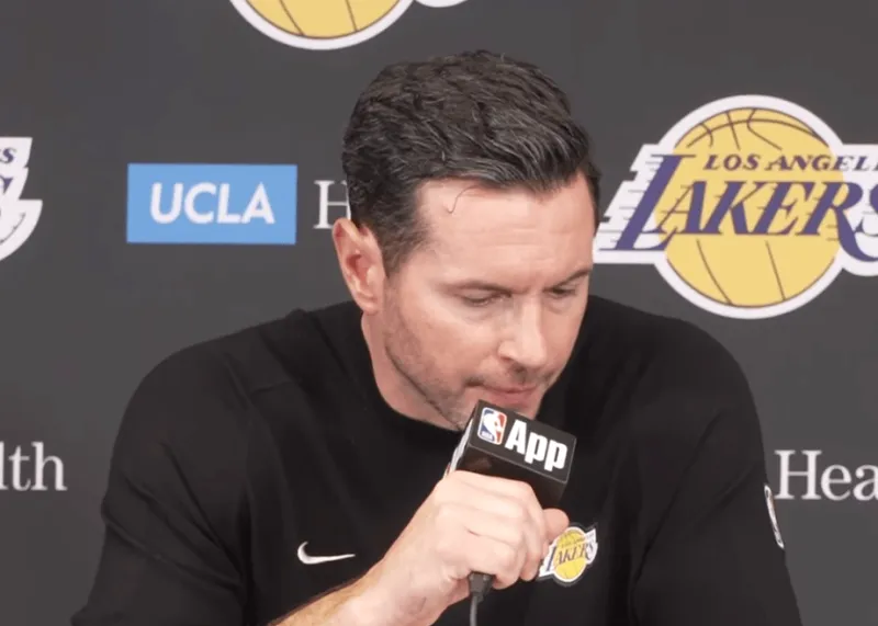 开云体育官方网-雷迪克全文采访:球队传球次数不足,詹姆斯为球队拼尽全力