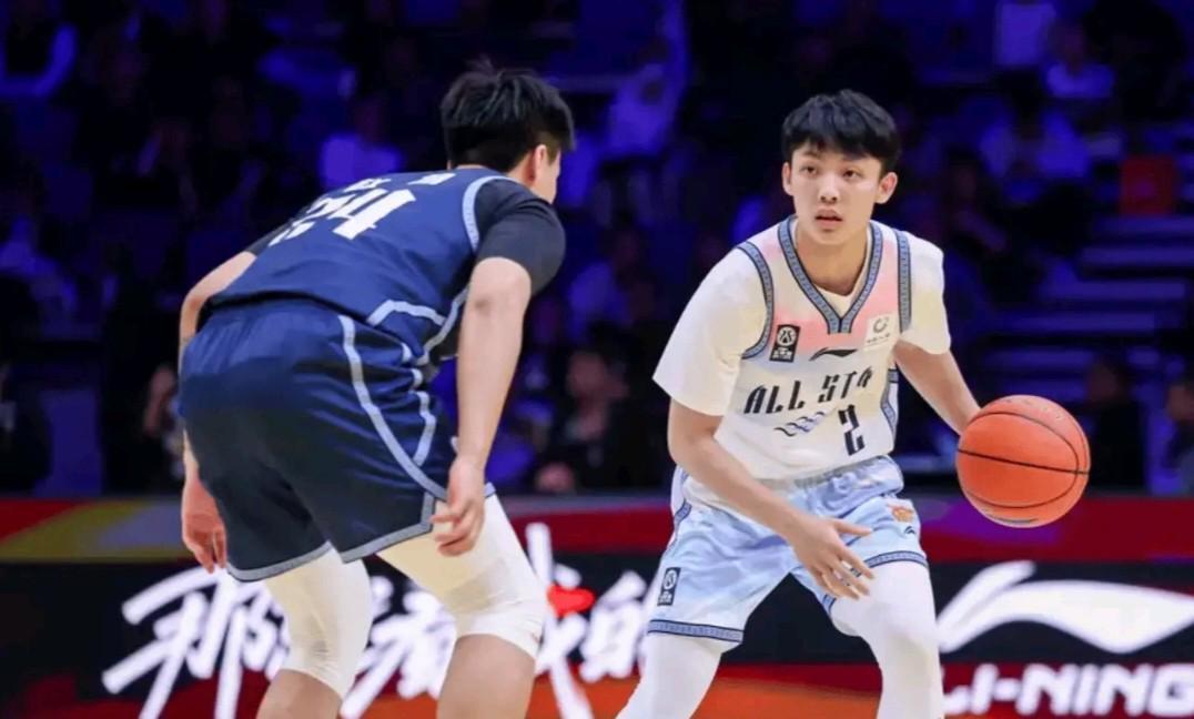 Kaiyun Sports-开云体育-歇大了？徐杰拿下全明星MVP后3场比赛合计得4分，2场得分挂零