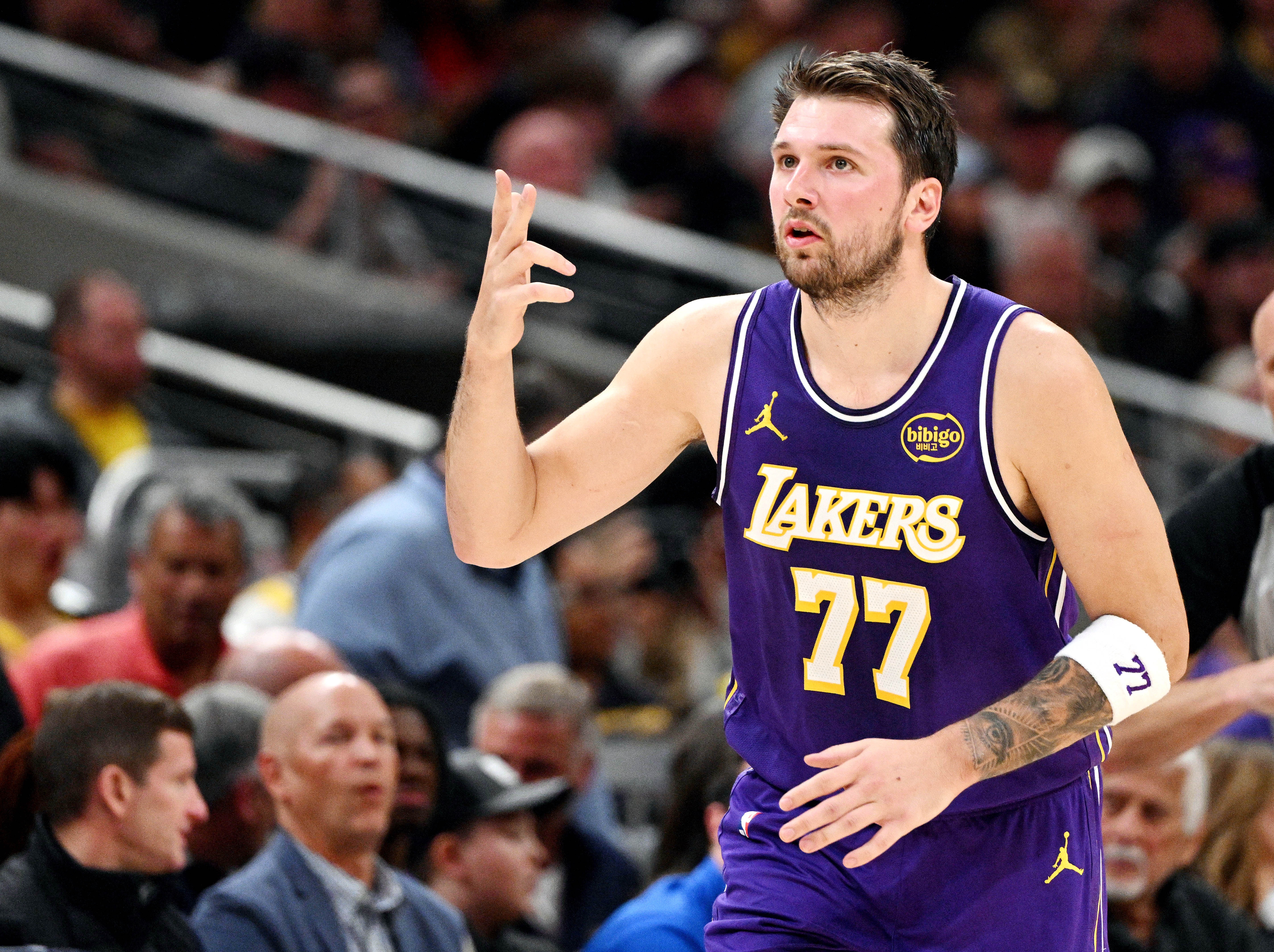 开云体育网页版入口-077单月600分排不进前30！一人几乎包揽前11 哈登场均得分进前6